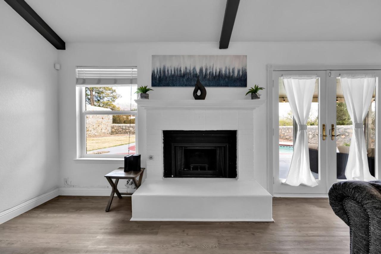 Home With Mountain View/Pool/Tub El Paso Bagian luar foto