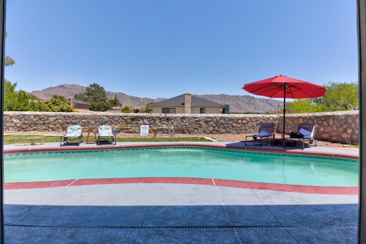 Home With Mountain View/Pool/Tub El Paso Bagian luar foto