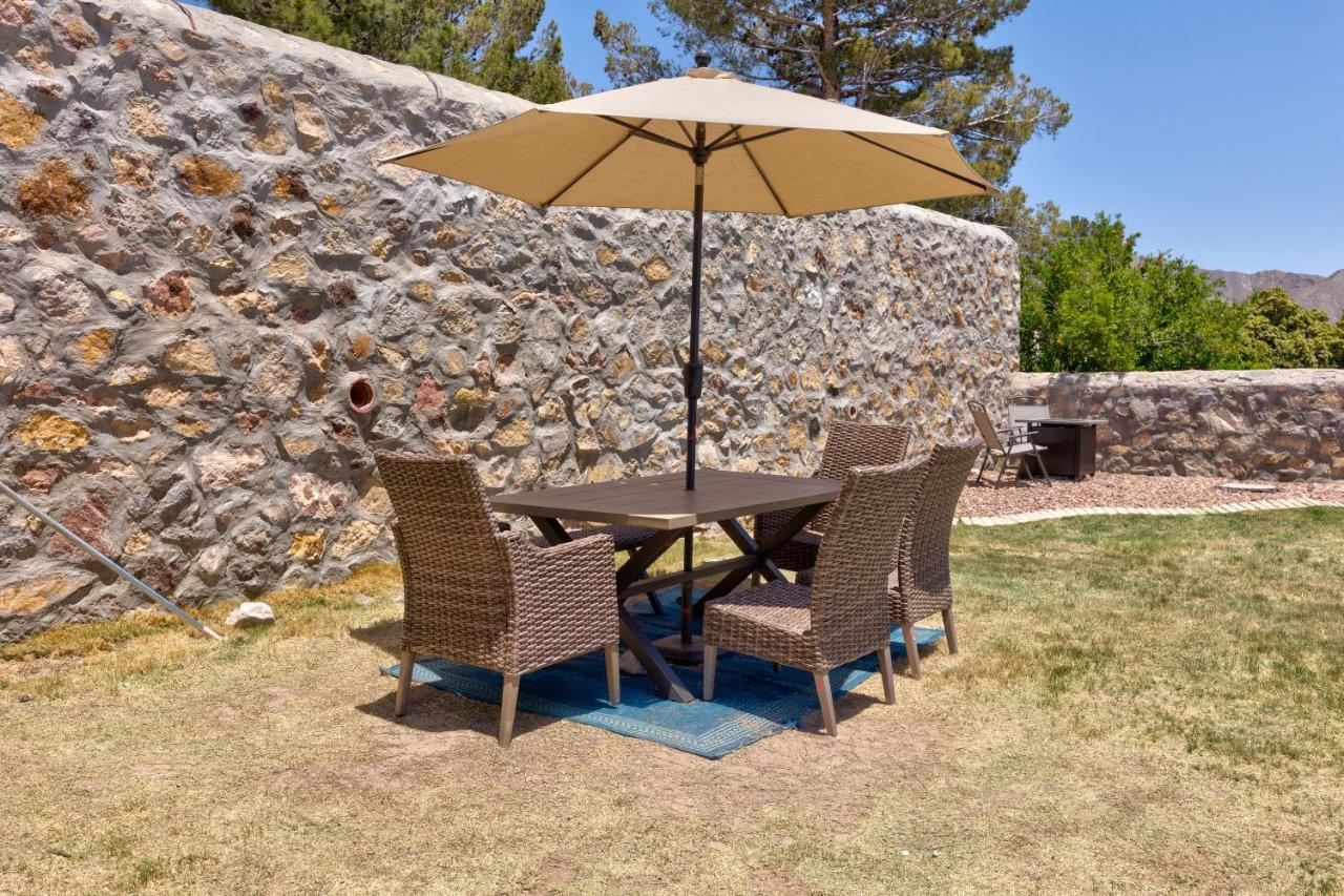 Home With Mountain View/Pool/Tub El Paso Bagian luar foto